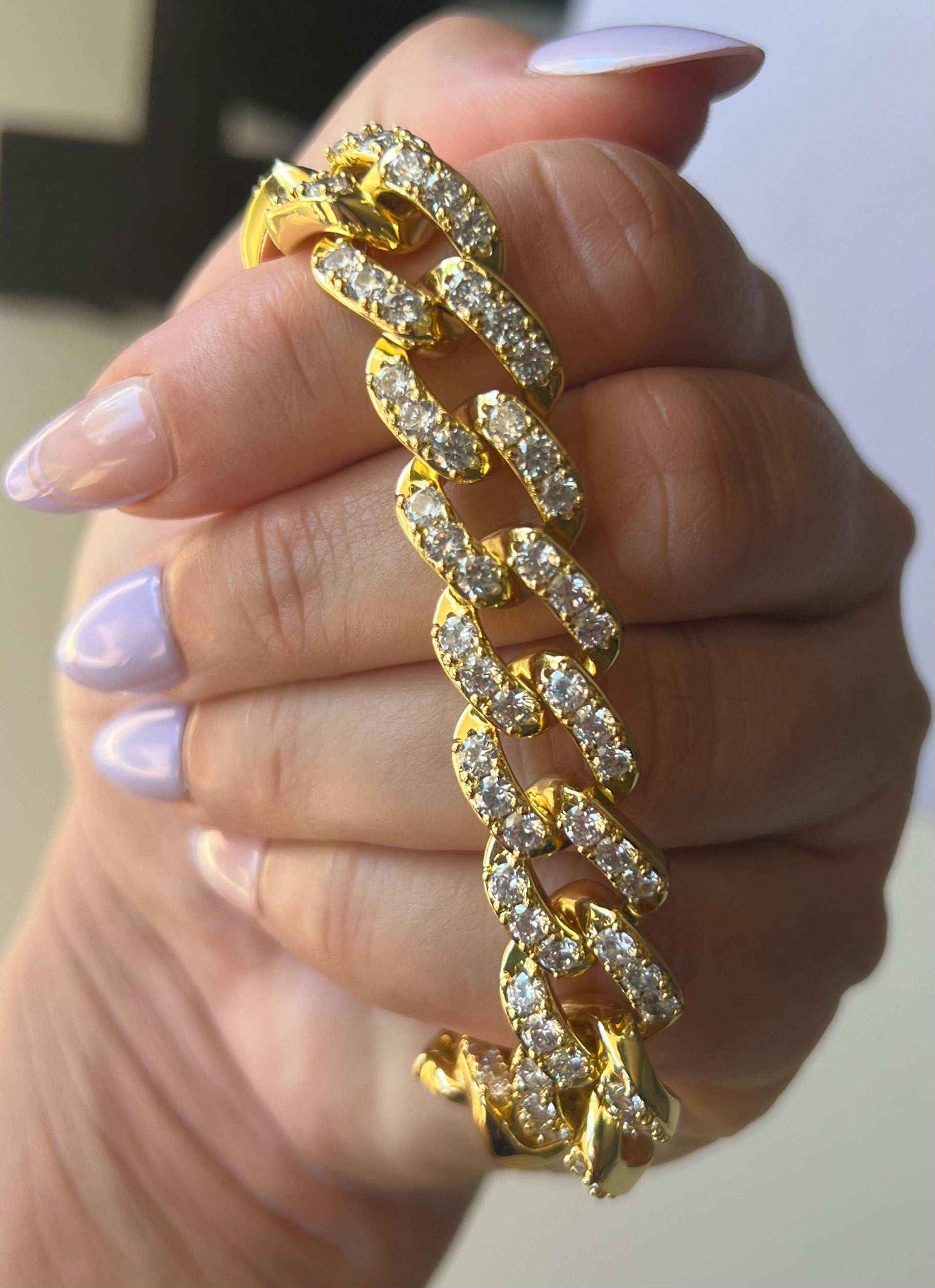 Glamour Stone Chain Bracelet - Manika Royale