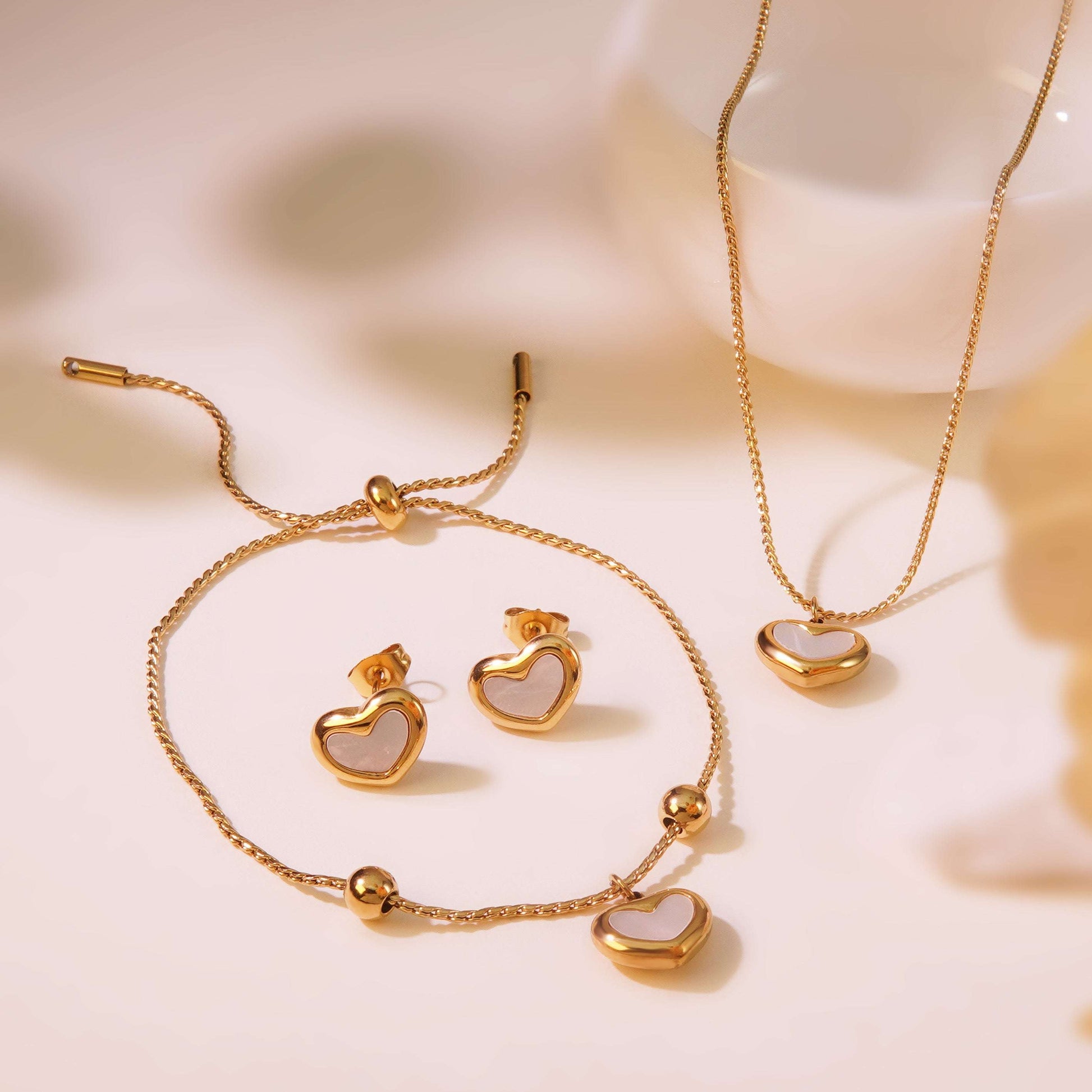 Charming Heart Bracelet - Manika Royale
