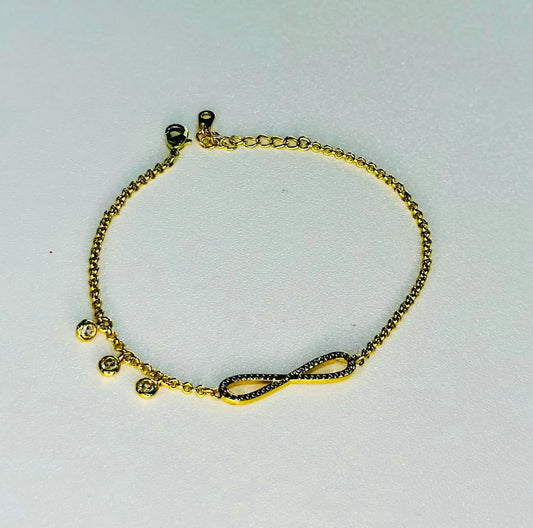 Infinity Bracelet Manika Royale