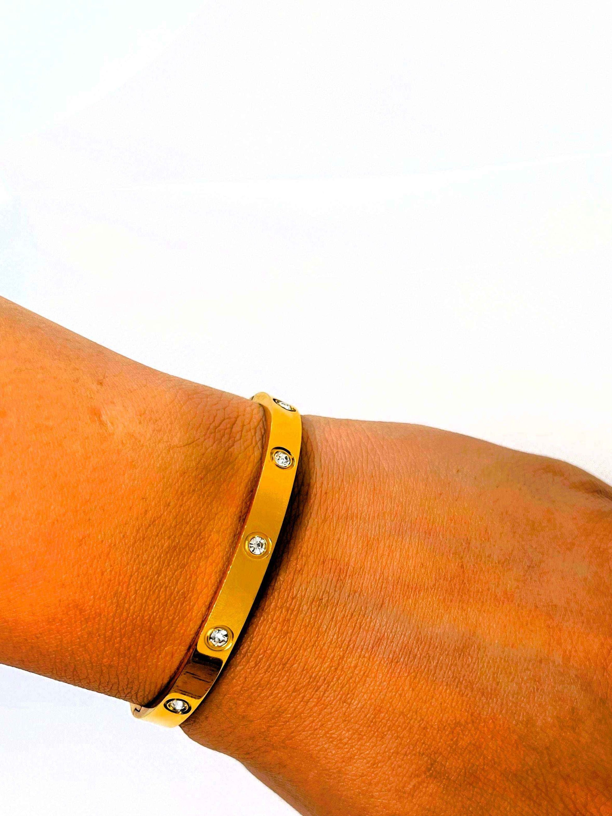 Opulent Stone Bangle - Manika Royale